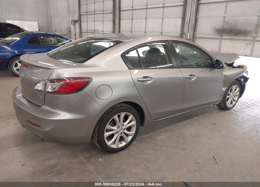 2011 MAZDA 3 S SPORT VIN: JM1BL1U50B1386864