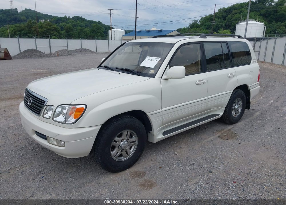 2002 LEXUS LX 470 VIN: JTJHT00W323513837