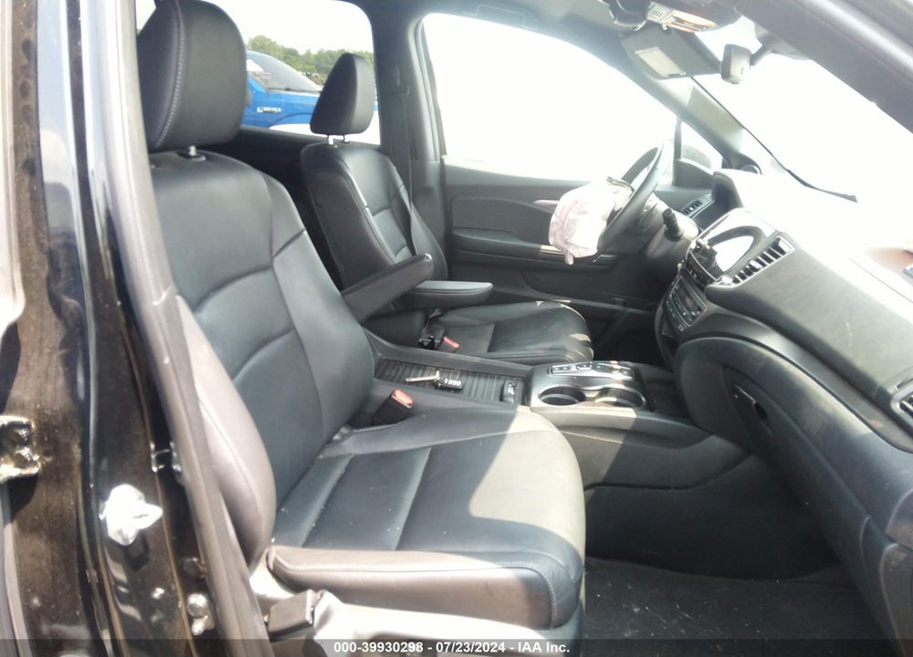 2023 HONDA PASSPORT AWD EX-L VIN: 5FNYF8H55PB021390