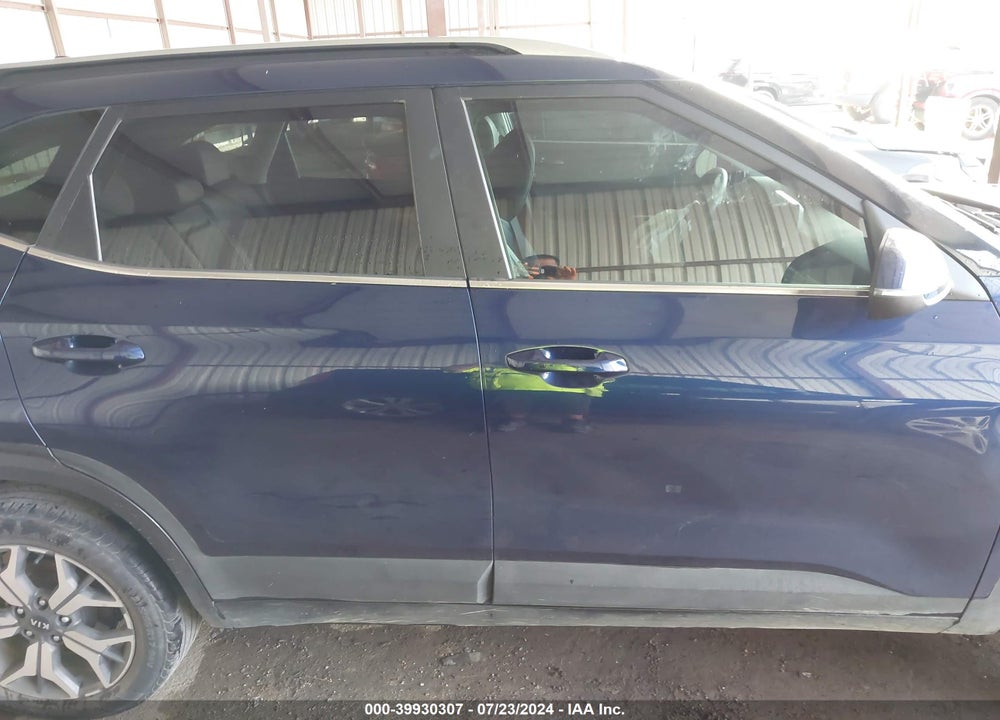2021 KIA SELTOS EX VIN: KNDERCAA5M7223569