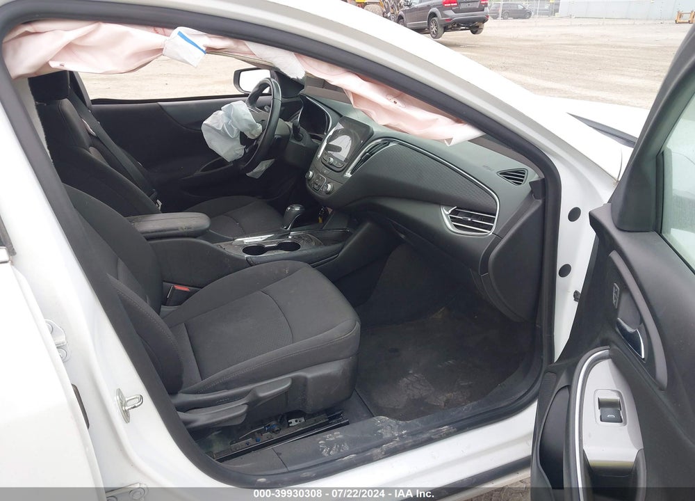 2018 CHEVROLET MALIBU LT VIN: 1G1ZD5ST9JF220129