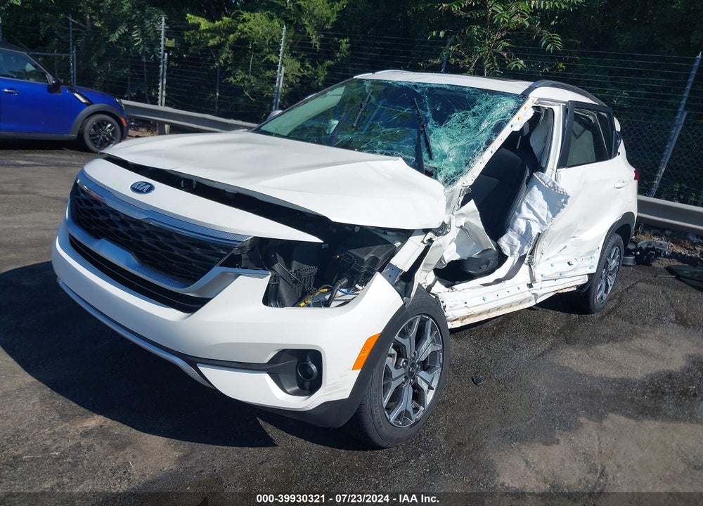 2021 KIA SELTOS EX VIN: KNDERCAA5M7208263