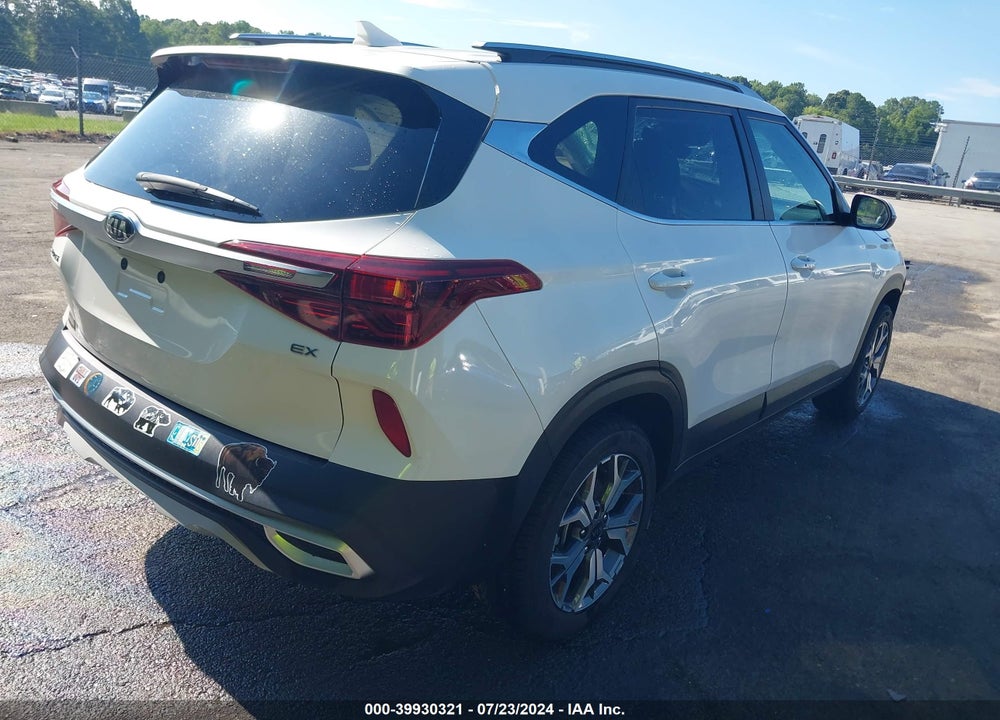 2021 KIA SELTOS EX VIN: KNDERCAA5M7208263