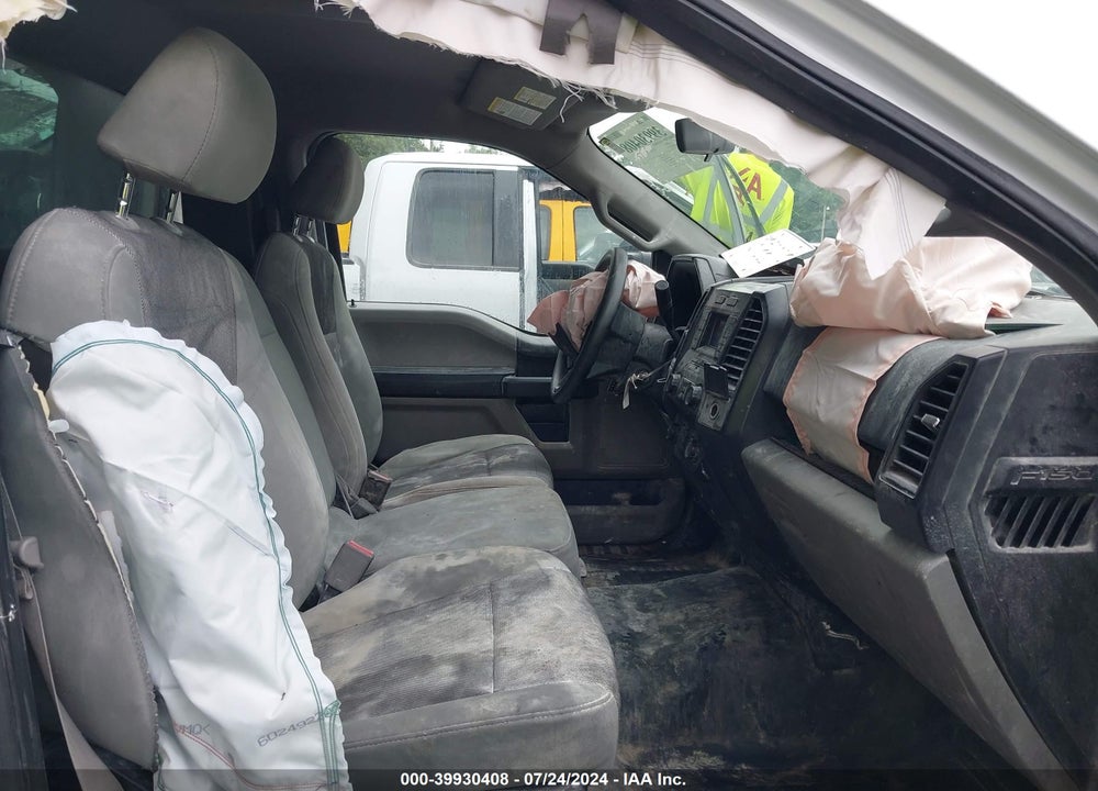 2017 FORD F-150 XL VIN: 1FTMF1C88HKD20979