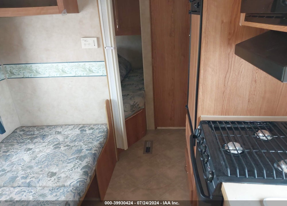 2006 JAYCO JAY FLIGHT --- VIN: 1UJBJ02K361P60074