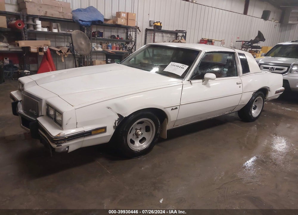 1983 PONTIAC GRAND PRIX VIN: 1G2AJ37A5DB205779