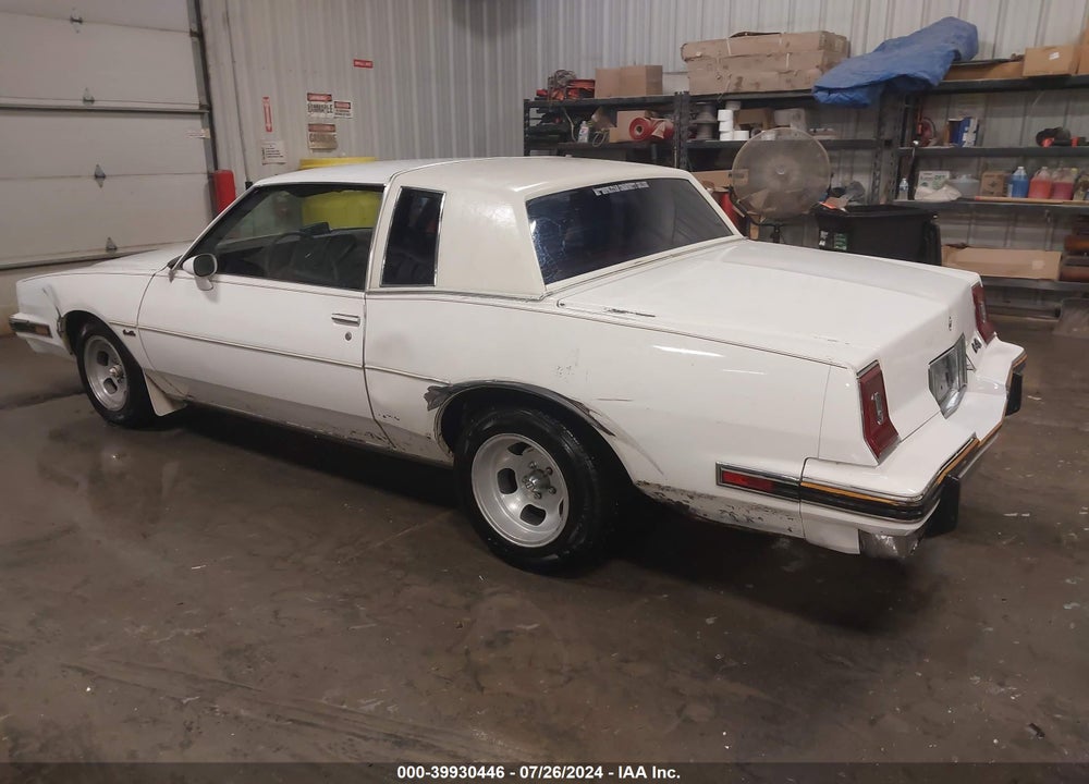 1983 PONTIAC GRAND PRIX VIN: 1G2AJ37A5DB205779