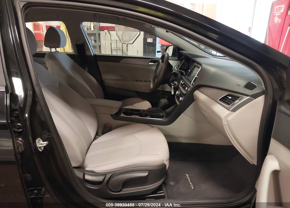 2018 HYUNDAI SONATA ECO VIN: 5NPE24AA6JH682174