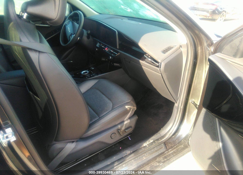 2023 KIA NIRO EV WAVE VIN: KNDCT3L18P5015112