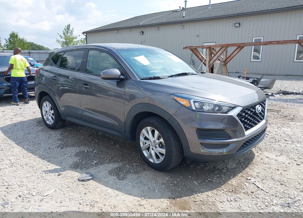 2020 HYUNDAI TUCSON SE VIN: KM8J23A40LU266080