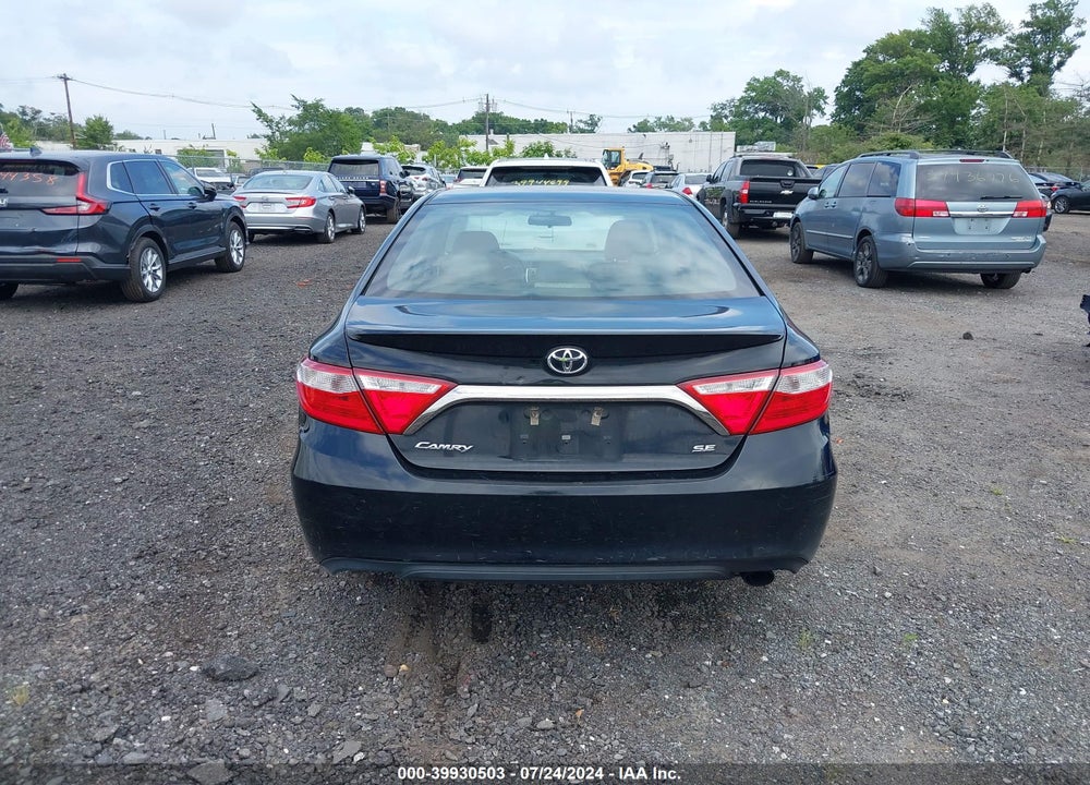 2015 TOYOTA CAMRY SE VIN: 4T1BF1FK7FU959284