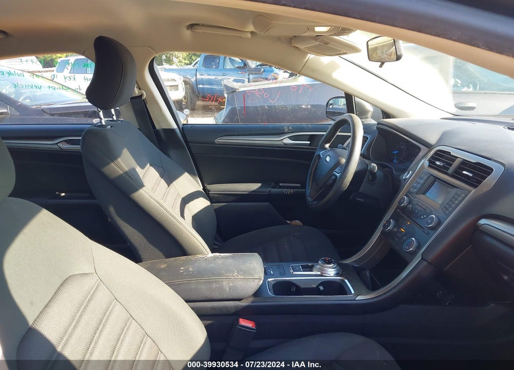 2017 FORD FUSION SE VIN: 3FA6P0H70HR228198