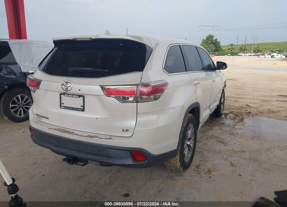2015 TOYOTA HIGHLANDER LE PLUS V6 VIN: 5TDZKRFH1FS089053
