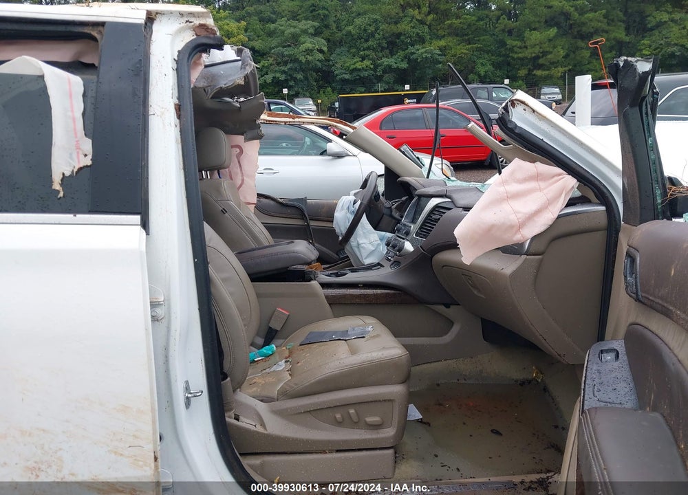 2018 CHEVROLET TAHOE LT VIN: 1GNSCBKC6JR212361