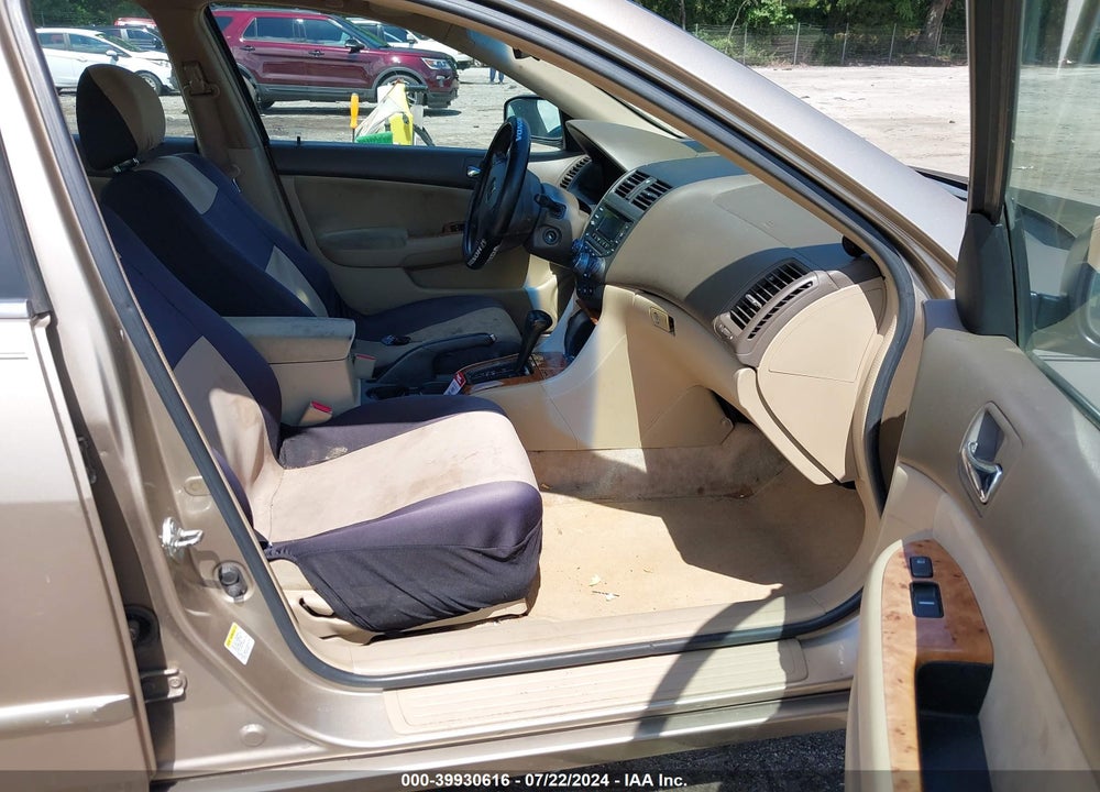 2005 HONDA ACCORD 2.4 EX VIN: 1HGCM56765A085562