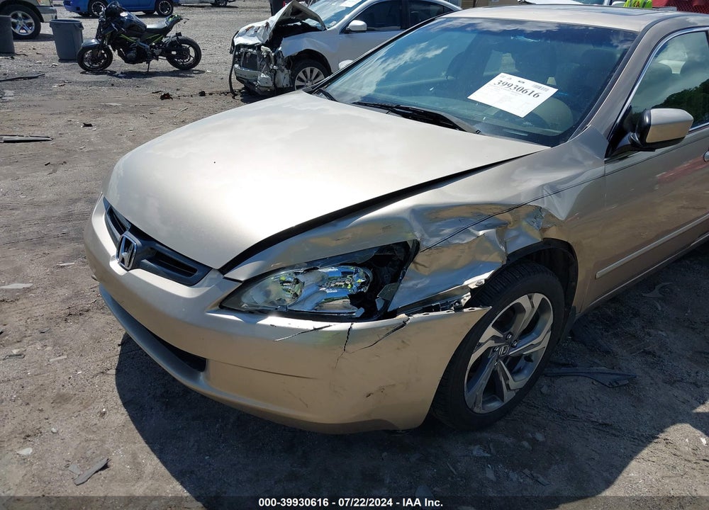 2005 HONDA ACCORD 2.4 EX VIN: 1HGCM56765A085562