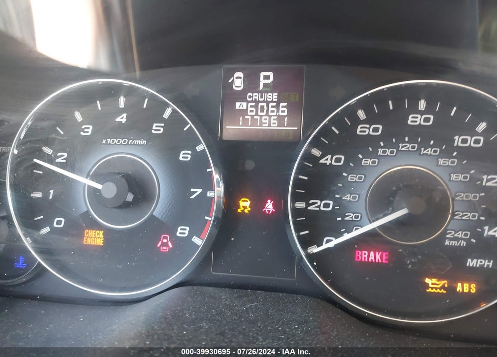 2010 SUBARU OUTBACK 2.5I LIMITED VIN: 4S4BRBLC1A3317894
