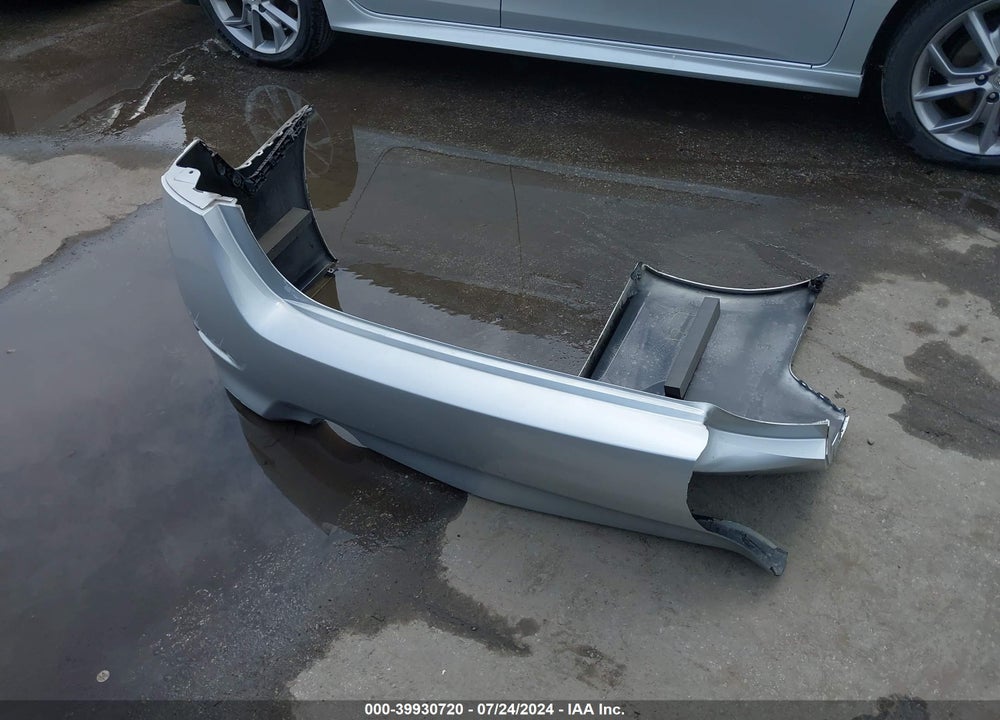 2015 NISSAN SENTRA SR VIN: 3N1AB7AP2FY314608