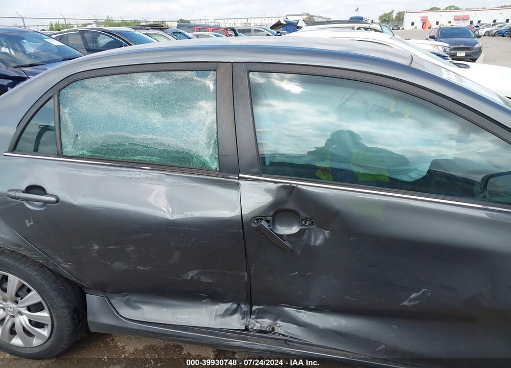 2013 TOYOTA COROLLA LE VIN: 2T1BU4EE8DC932418