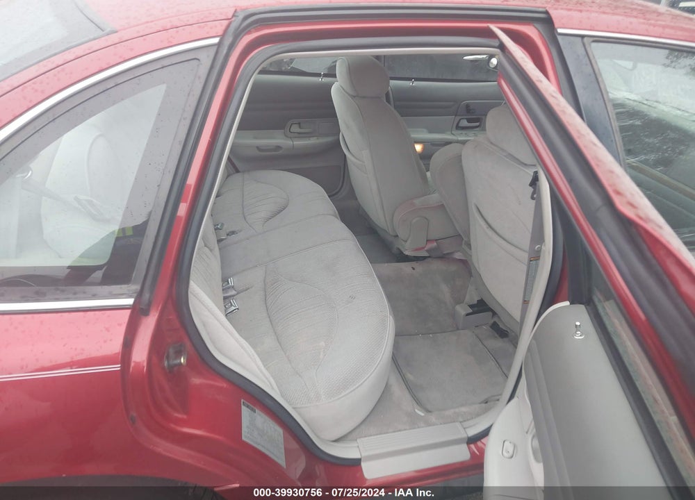 1996 FORD CROWN VICTORIA LX VIN: 2FALP74W1TX191374