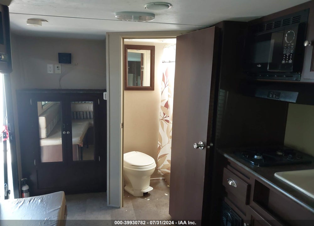 2015 COLEMAN CM-16FBS VIN: 4YDT16F1XFH931335