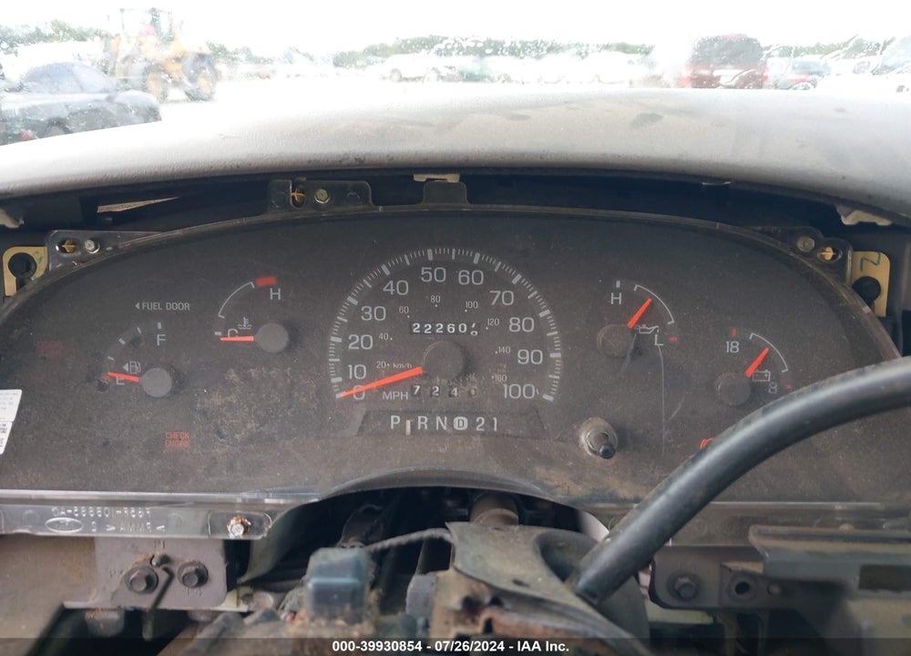 1998 FORD F-150 STANDARD/XL/XLT VIN: 1FTZF1729WNC25175