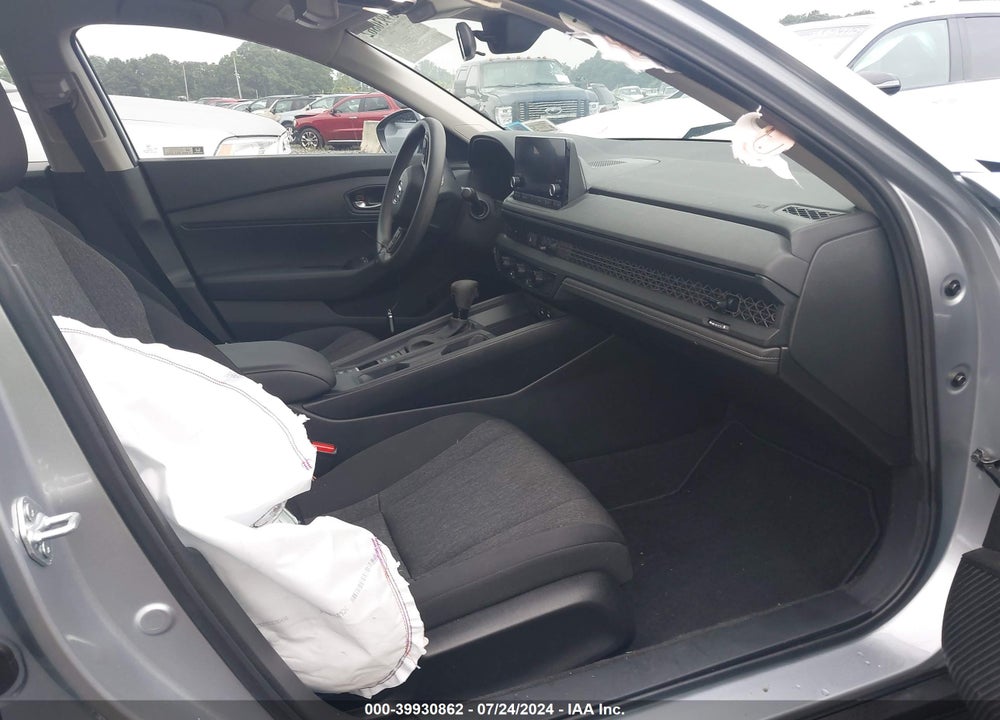 2024 HONDA ACCORD LX VIN: 1HGCY1F28RA056247