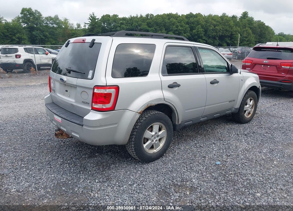 2008 FORD ESCAPE XLT VIN: 1FMCU93118KE19710