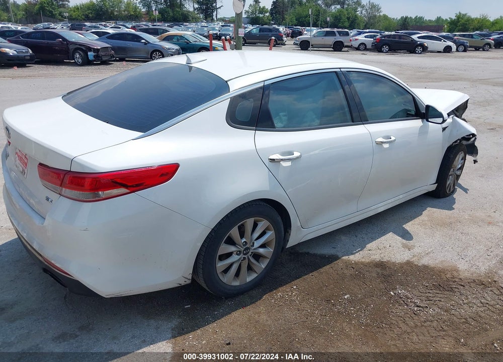 2017 KIA OPTIMA EX VIN: 5XXGU4L35HG157758