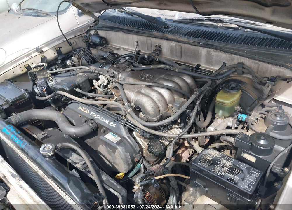 1998 TOYOTA 4RUNNER SR5 V6 LIMITED VIN: JT3GN87R4W0089880