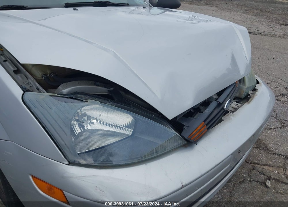 2004 FORD FOCUS LX VIN: 1FAFP33P84W183995