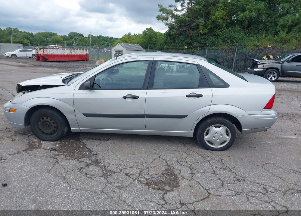 2004 FORD FOCUS LX VIN: 1FAFP33P84W183995