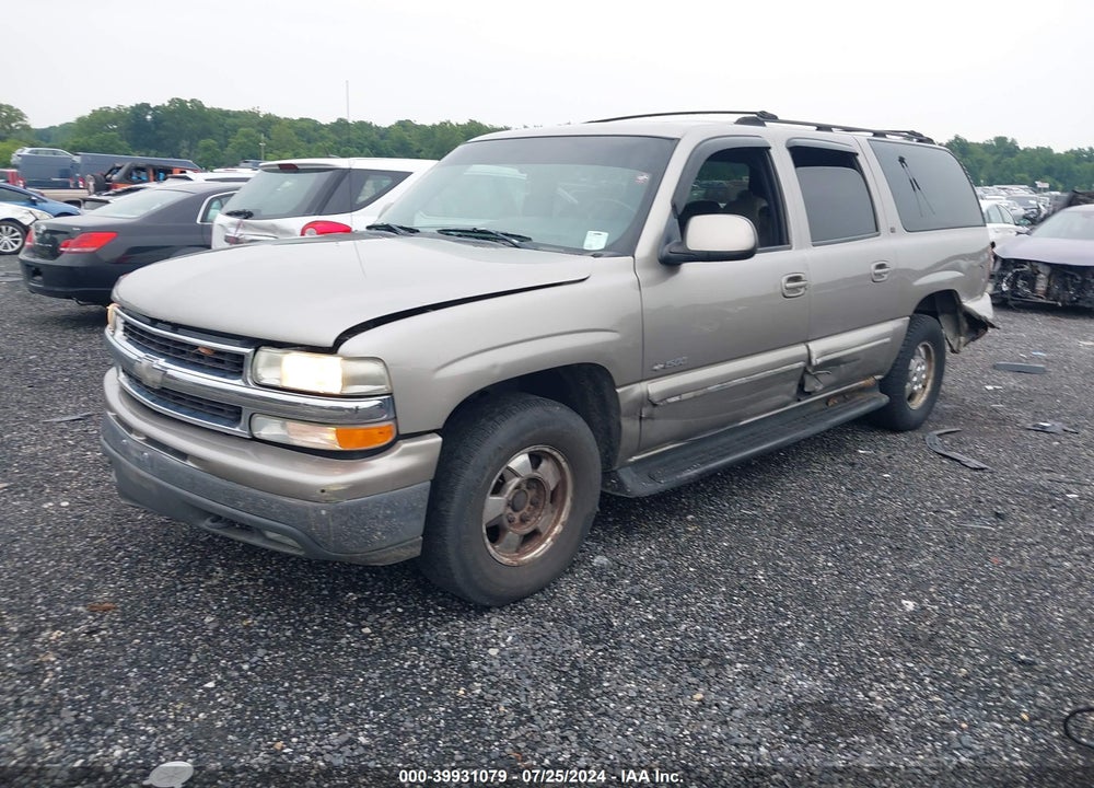 2000 CHEVROLET SUBURBAN 1500 LT VIN: 3GNFK16T7YG112174