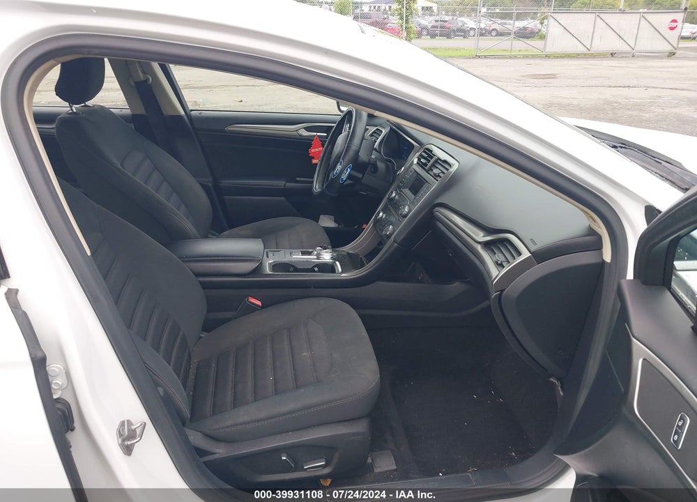 2017 FORD FUSION SE VIN: 3FA6P0H78HR231009