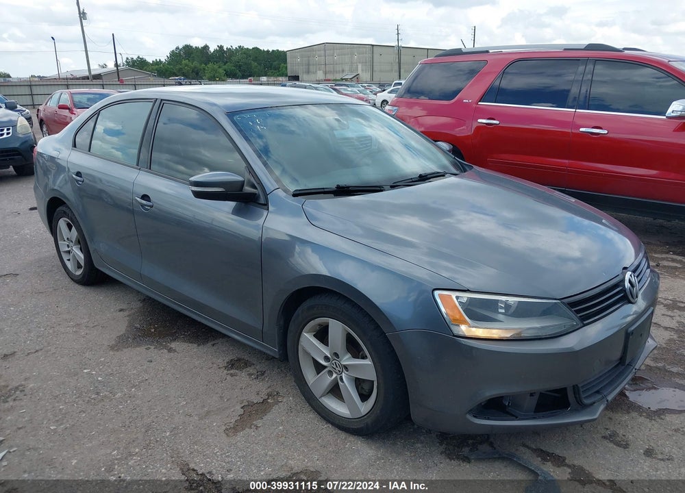 2011 VOLKSWAGEN JETTA 2.0L TDI LE VIN: 3VWLL7AJ3BM075941