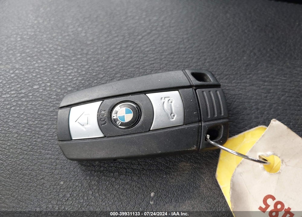 2013 BMW X1 XDRIVE28I VIN: WBAVL1C50DVR92088