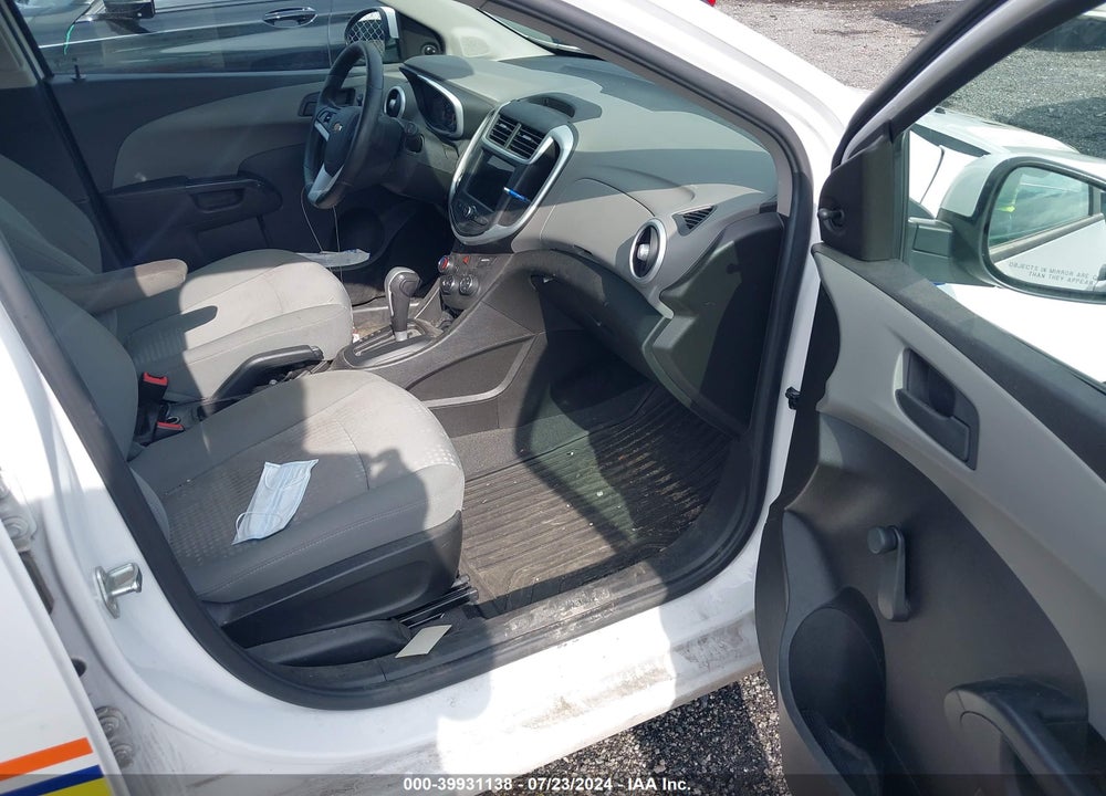 2019 CHEVROLET SONIC LT AUTO VIN: 1G1JG6SB1K4128091