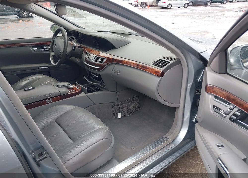 2008 MERCEDES-BENZ S 550 4MATIC VIN: WDDNG86X78A160425