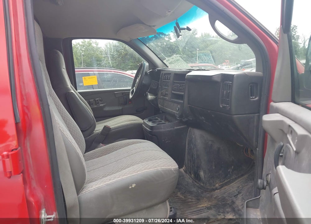 2008 CHEVROLET EXPRESS WORK VAN VIN: 1GCGG25C781231282