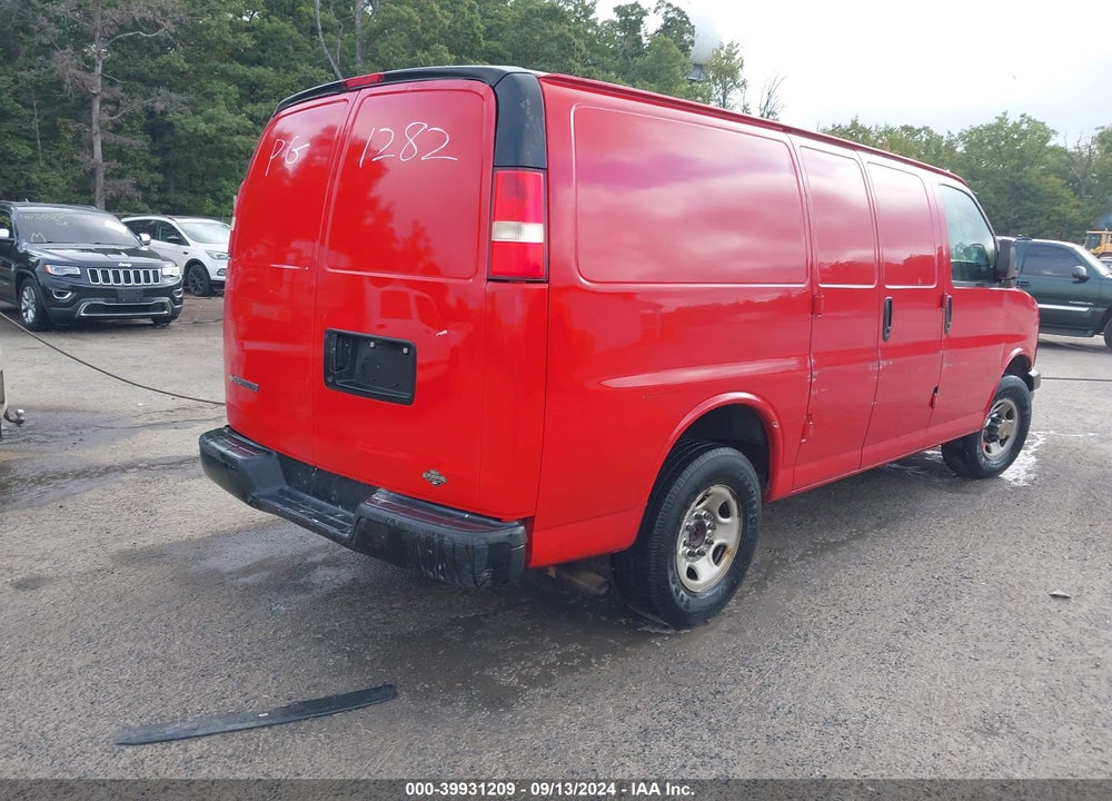 2008 CHEVROLET EXPRESS WORK VAN VIN: 1GCGG25C781231282
