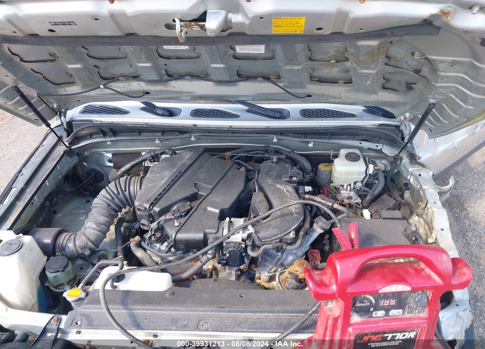 2007 TOYOTA FJ CRUISER VIN: JTEBU11F570024886