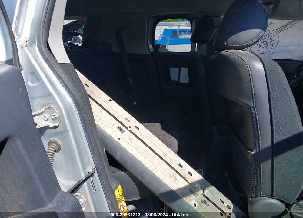 2007 TOYOTA FJ CRUISER VIN: JTEBU11F570024886
