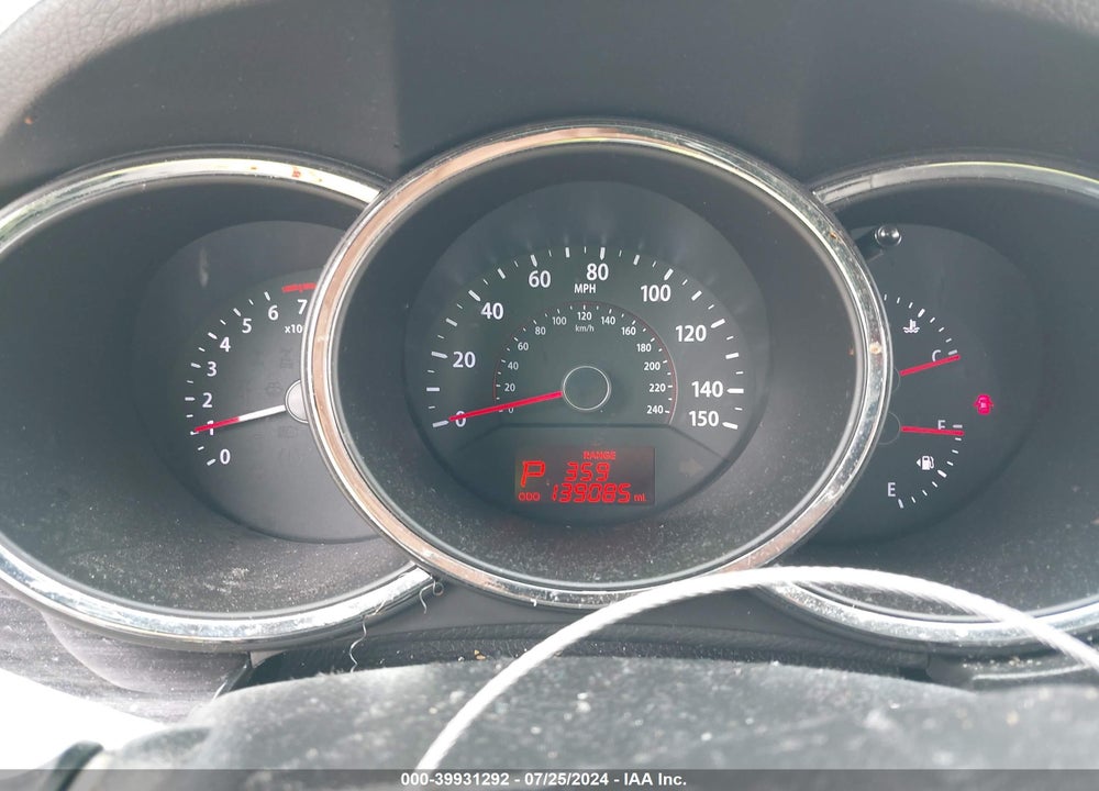2013 KIA SORENTO LX VIN: 5XYKTCA60DG326854