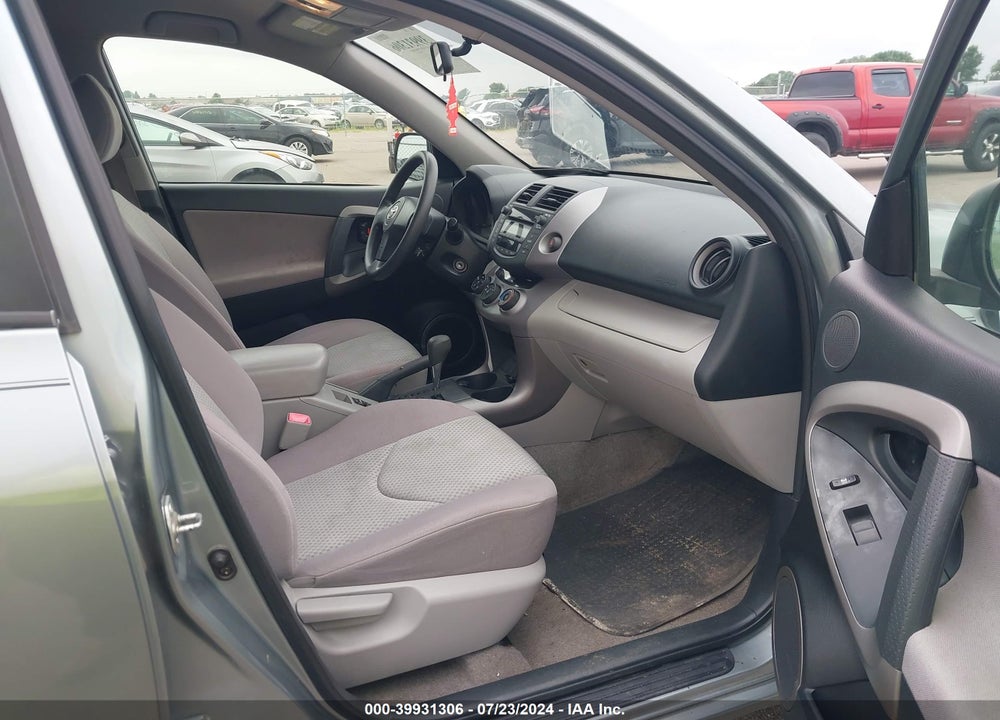 2006 TOYOTA RAV4 VIN: JTMBD33V866000758