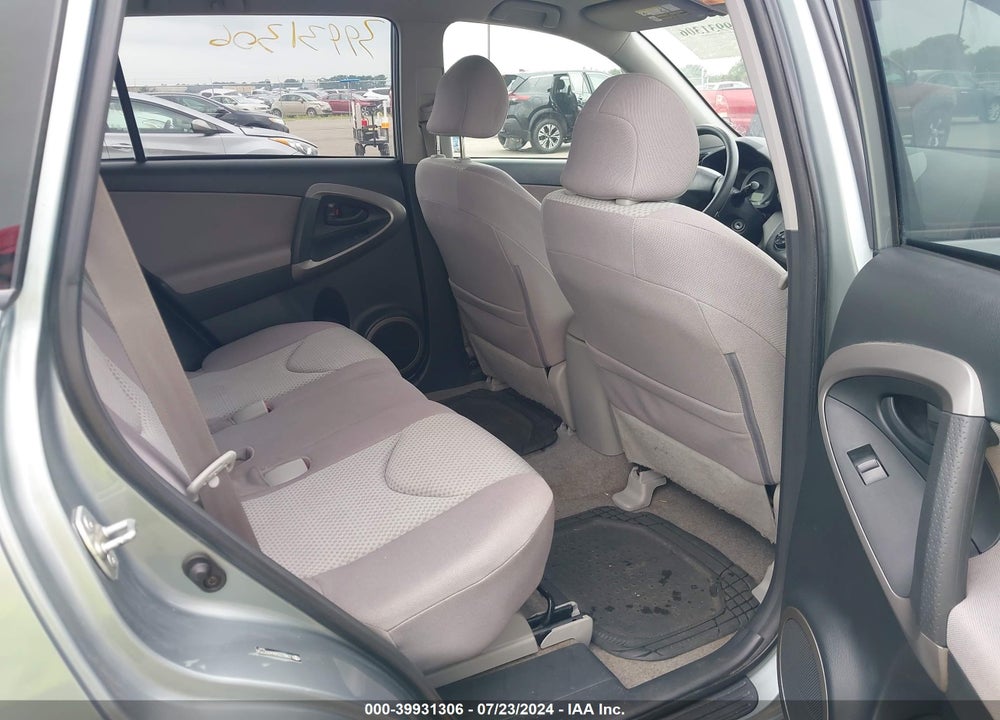 2006 TOYOTA RAV4 VIN: JTMBD33V866000758