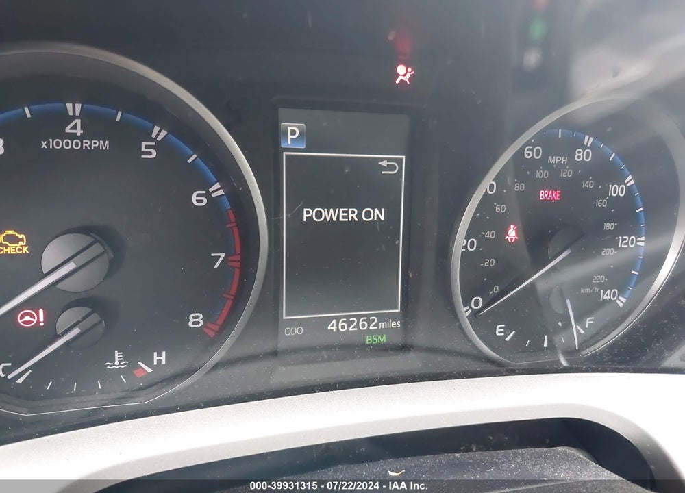 2018 TOYOTA RAV4 XLE VIN: JTMRFREV4JJ724834