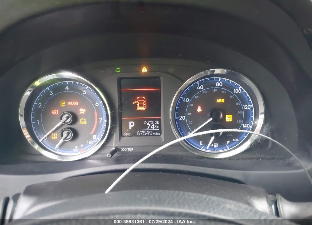2019 TOYOTA COROLLA LE VIN: 2T1BURHE2KC181161