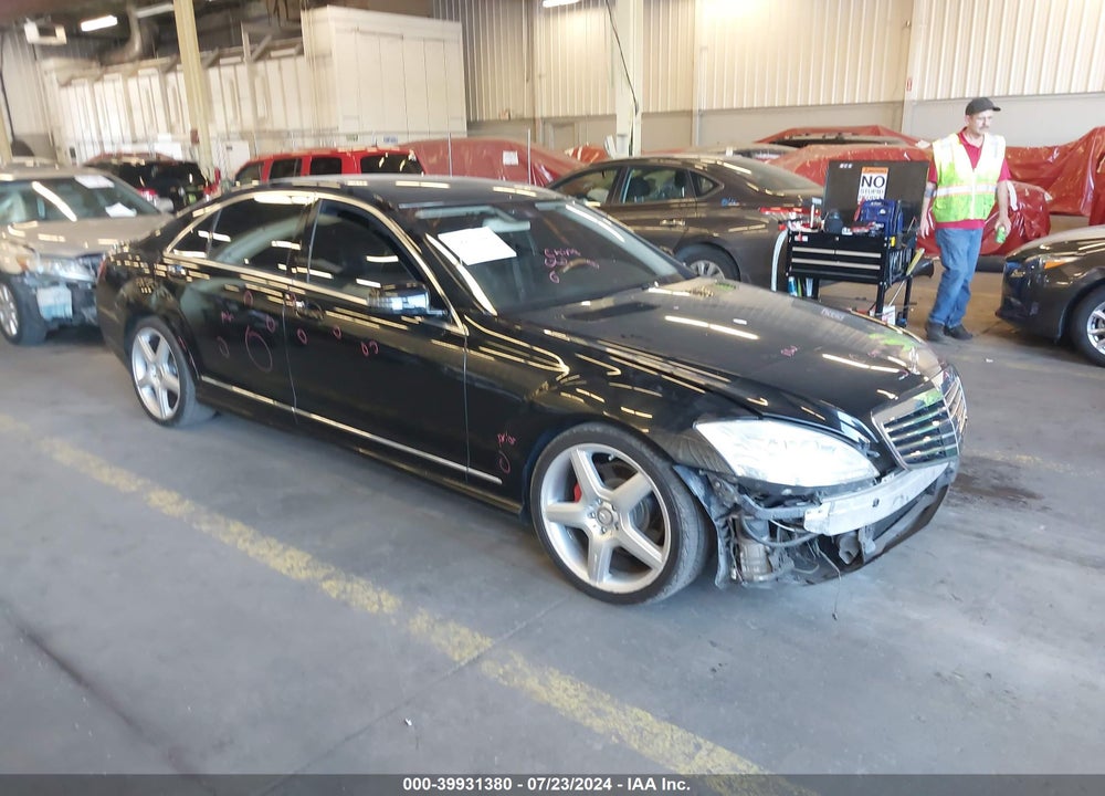 2011 MERCEDES-BENZ S 550 4MATIC VIN: WDDNG8GB1BA403530