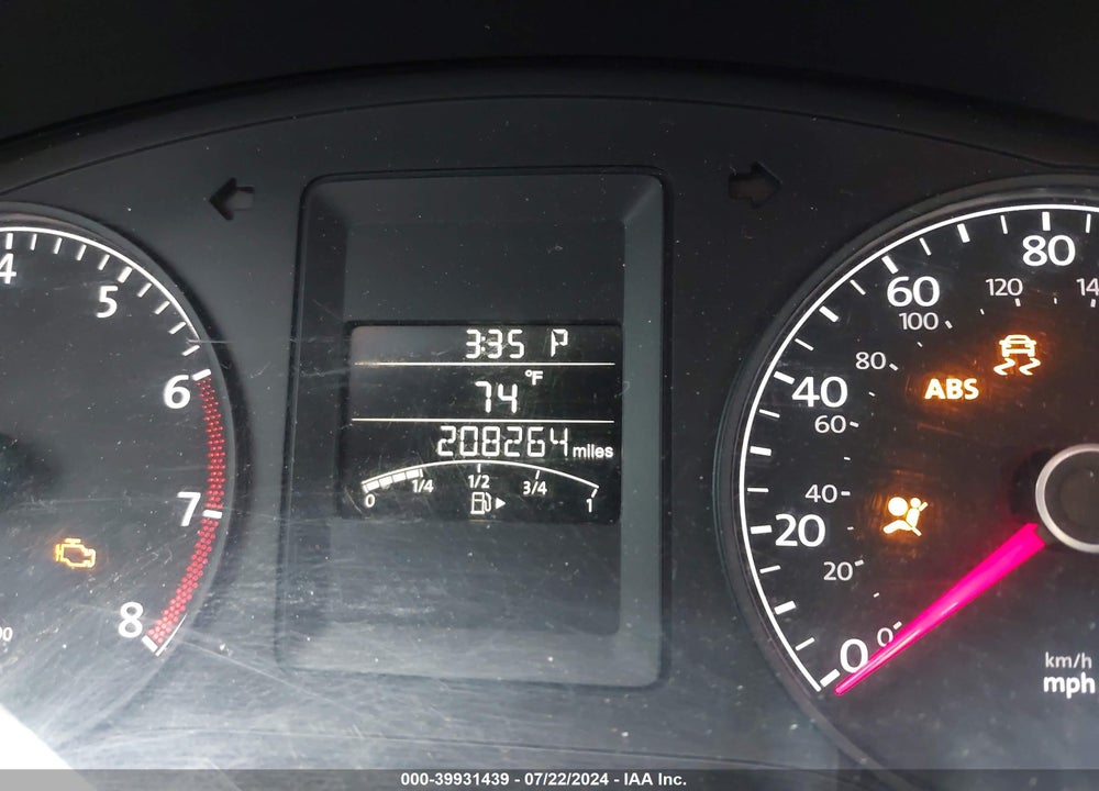 2013 VOLKSWAGEN JETTA 2.0L S VIN: 3VW2K7AJ0DM374269
