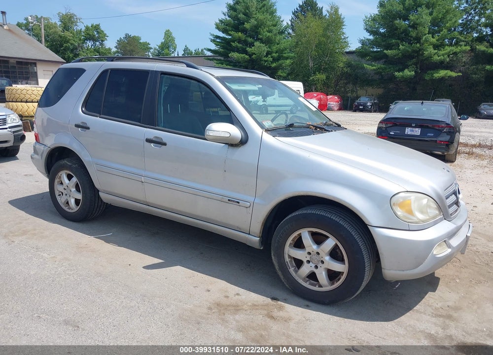 2004 MERCEDES-BENZ ML 350 4MATIC VIN: 4JGAB57E04A496488